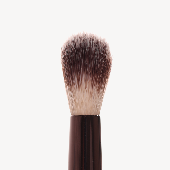 02 SOFT CREASE BRUSH